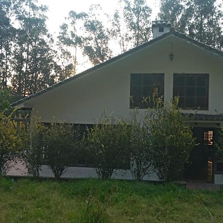 Quinta Los Eucaliptos Hotel Quito Luaran gambar