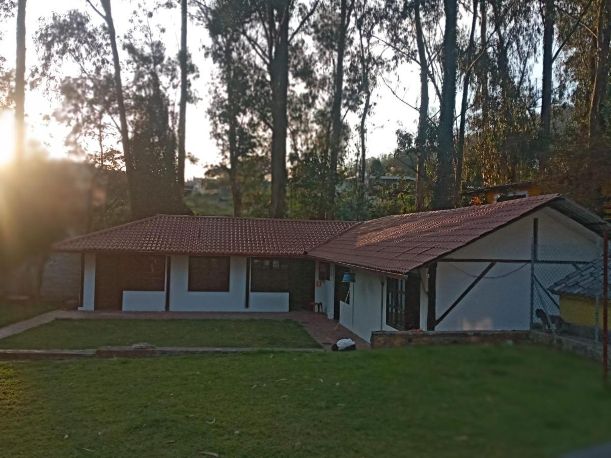 Quinta Los Eucaliptos Hotel Quito Luaran gambar