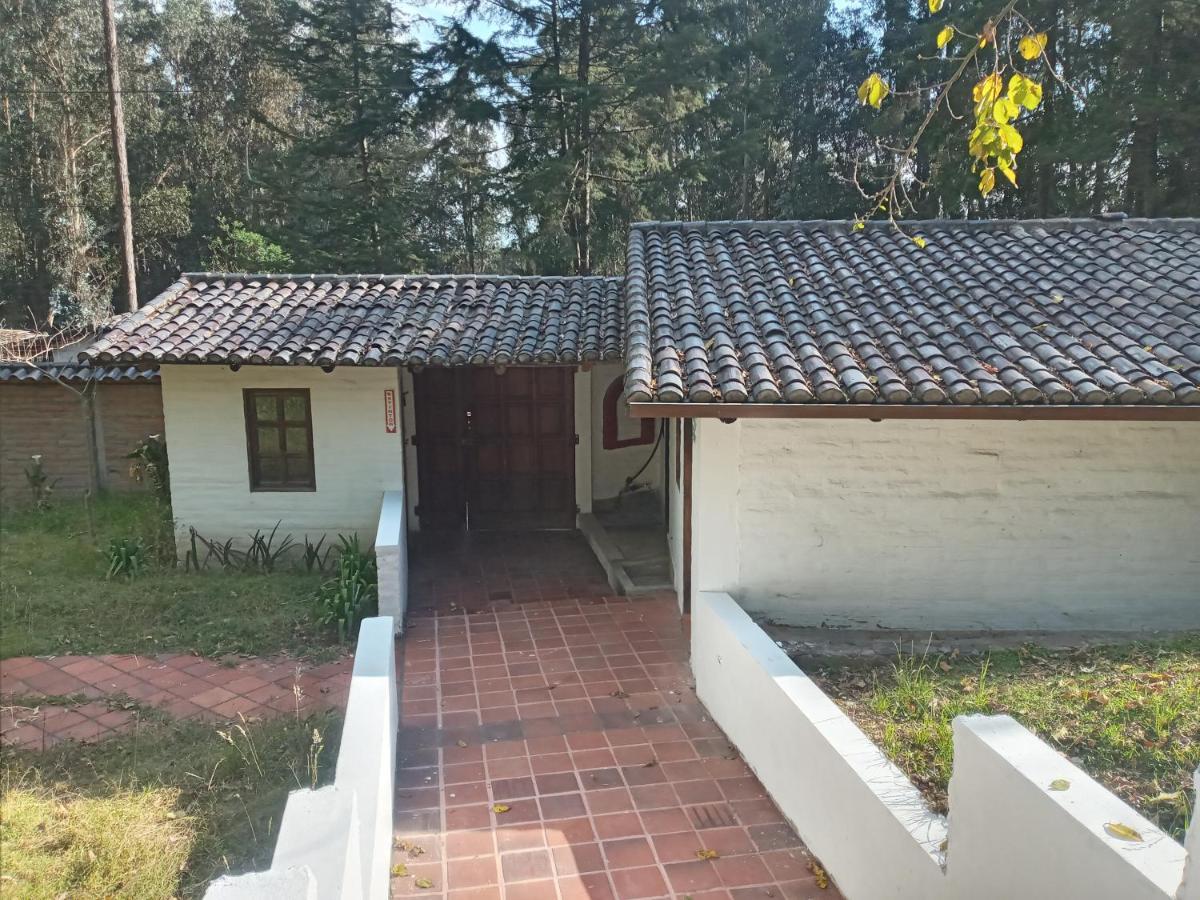 Quinta Los Eucaliptos Hotel Quito Luaran gambar