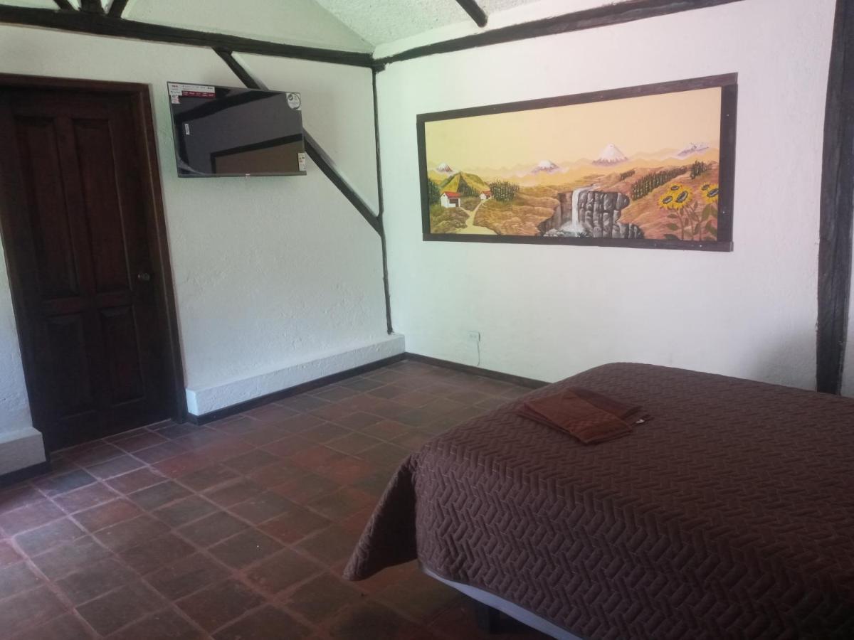 Quinta Los Eucaliptos Hotel Quito Luaran gambar